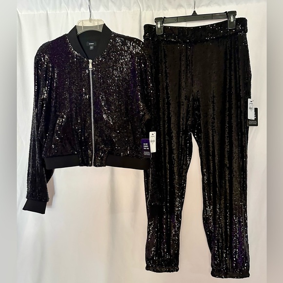 Express Sequence Pants and Jacket - Picture 4 of 5